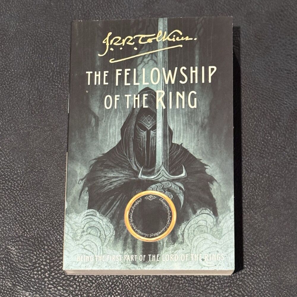 Fellowship of the Ring J.R.R. Tolkien Paperback VG